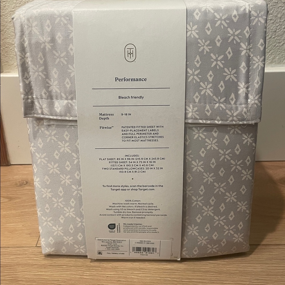 Threshold Light Gray Performance Sheet Set - Full - Picture 2 of 8